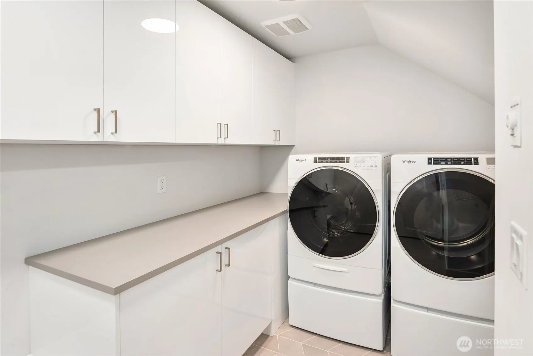 311 4th Avenue , Kirkland, WA 98033