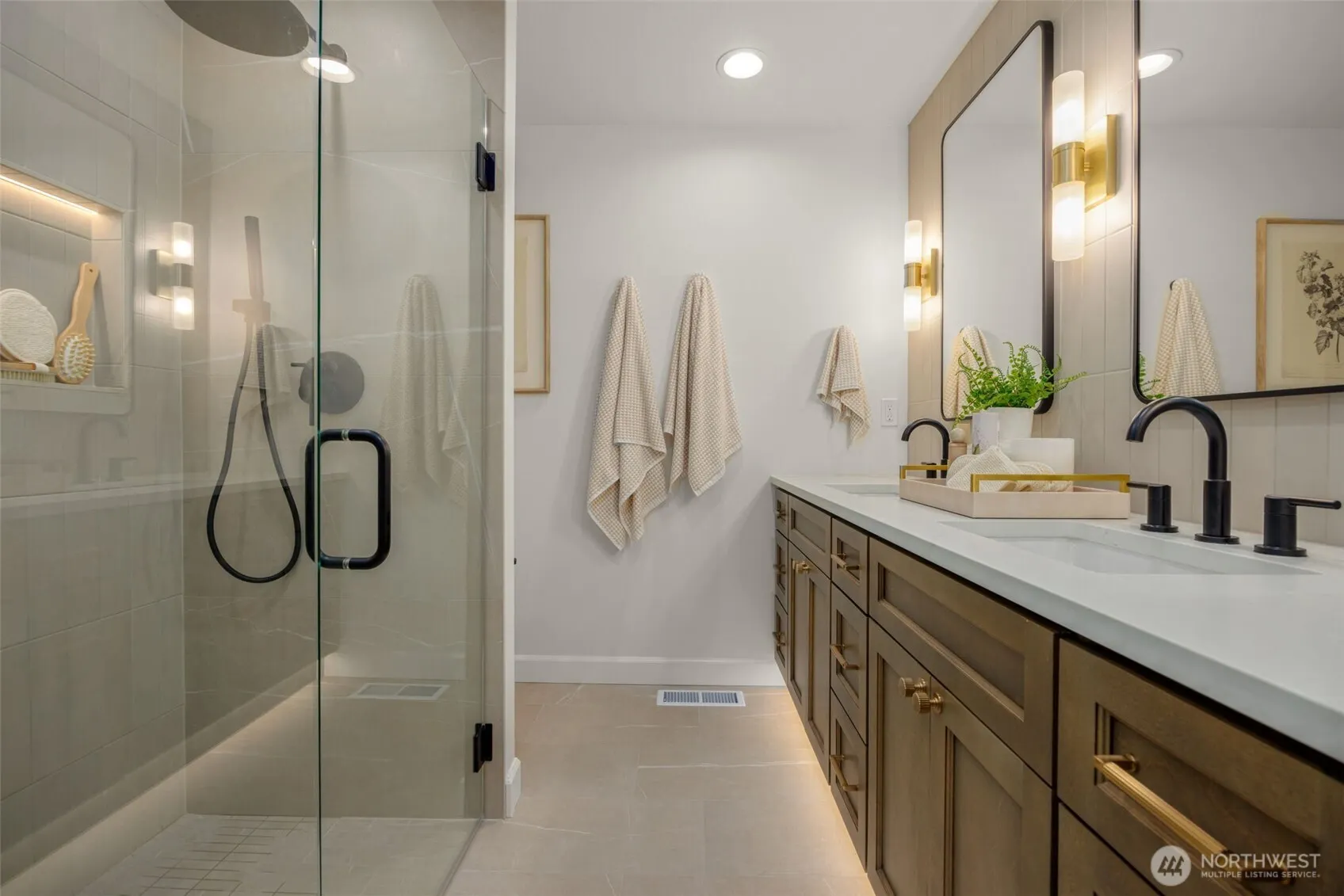 10836 NE 12th Place , Bellevue, WA 98004