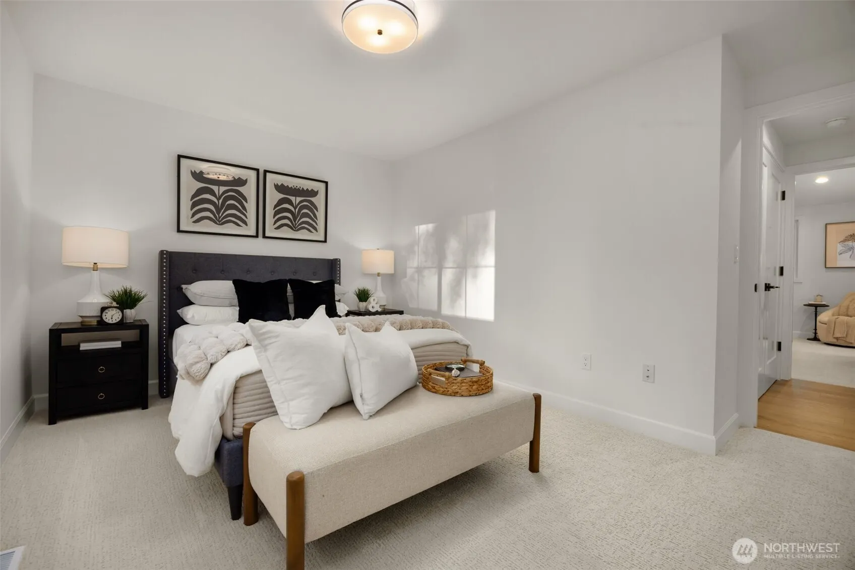 10836 NE 12th Place , Bellevue, WA 98004
