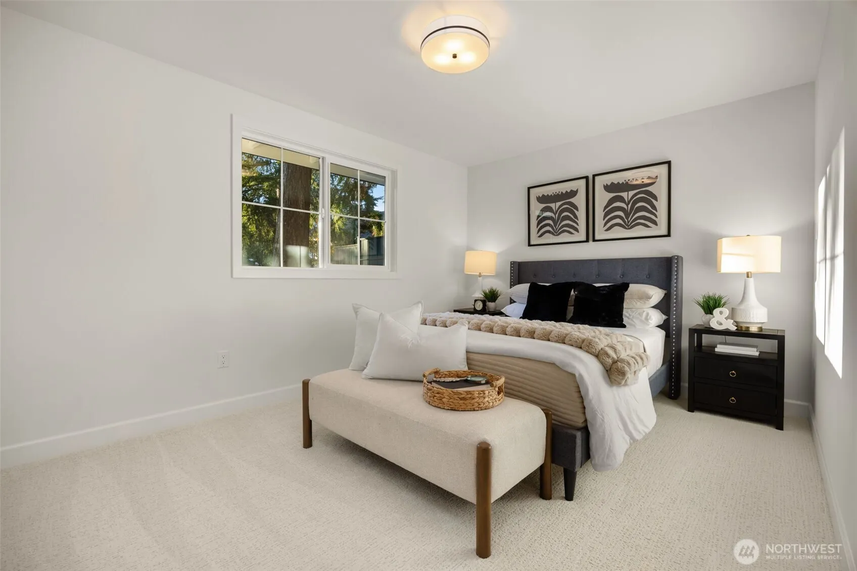 10836 NE 12th Place , Bellevue, WA 98004