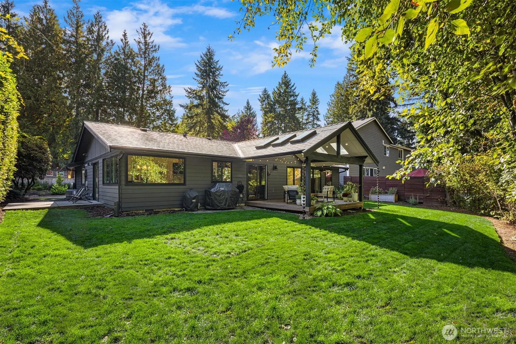 6978 NE 139th Street , Kirkland, WA 98034