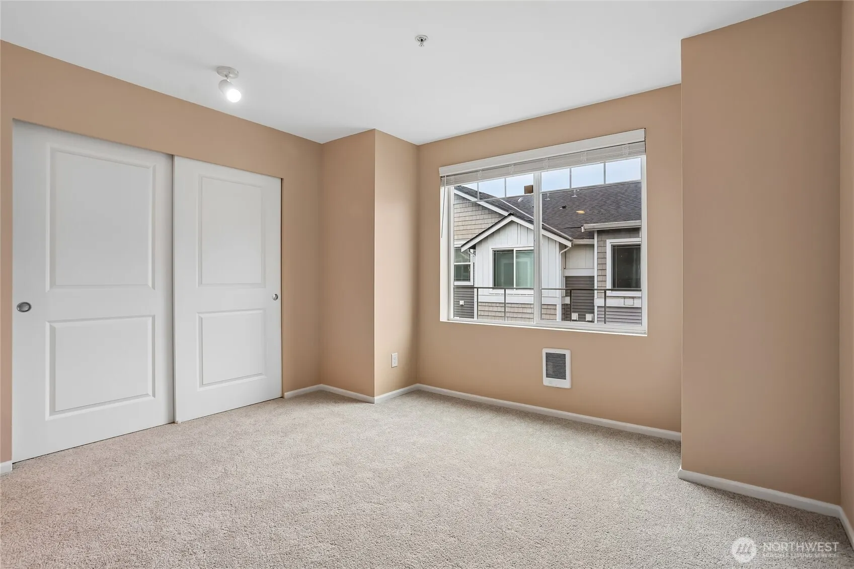 15720 Manor Way #M3, Lynnwood, WA 98087-6253
