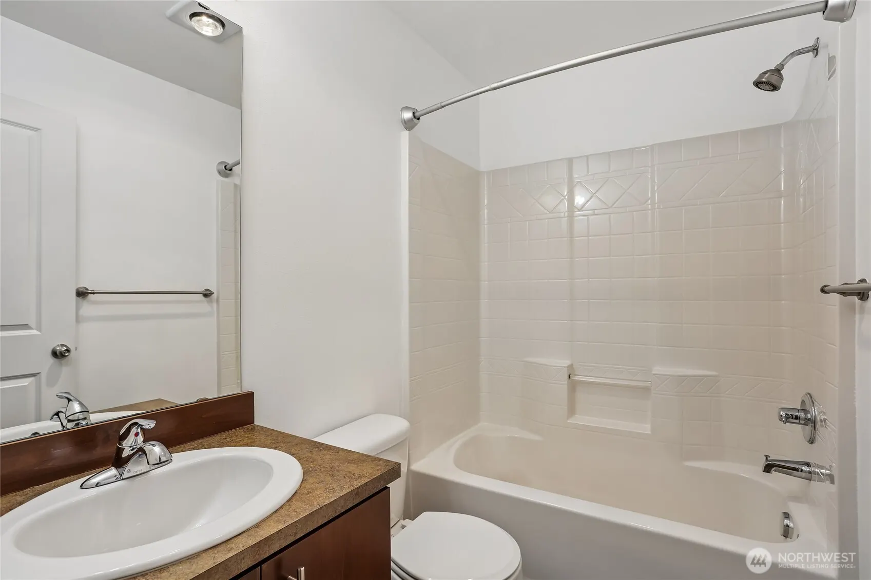 15720 Manor Way #M3, Lynnwood, WA 98087-6253