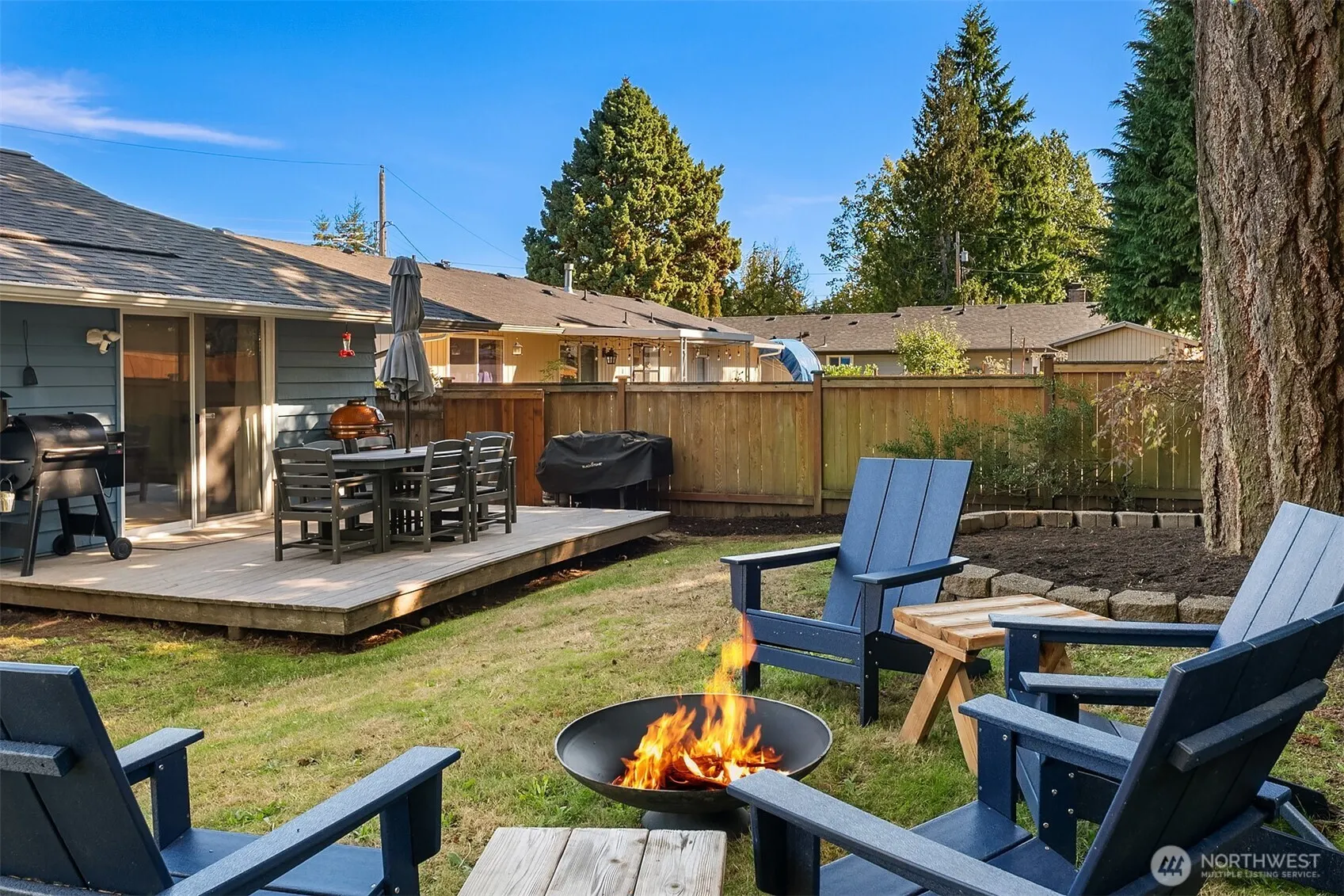 3917 NE 11th Place , Renton, WA 98056