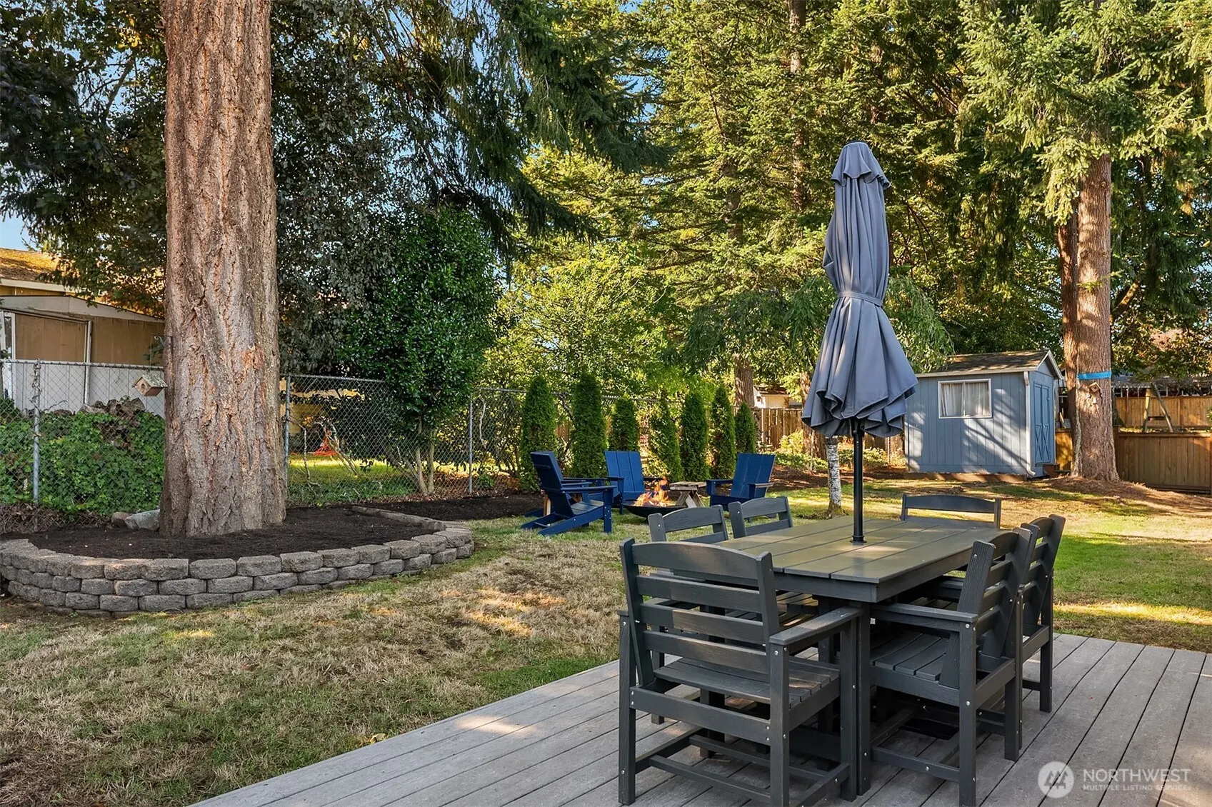 3917 NE 11th Place , Renton, WA 98056