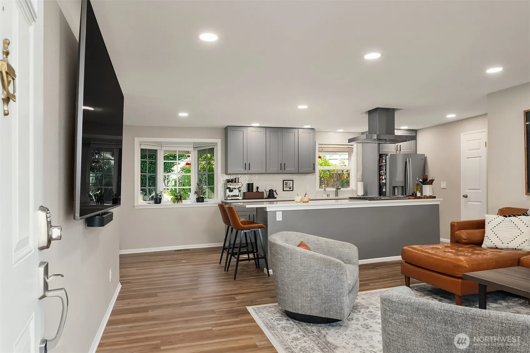3917 NE 11th Place , Renton, WA 98056