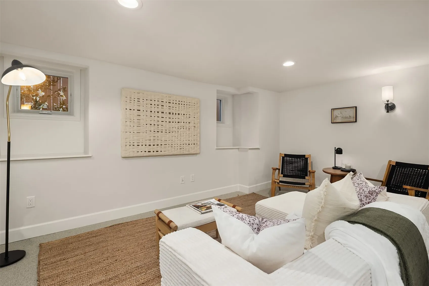 206 32nd Avenue , Seattle, WA 98122