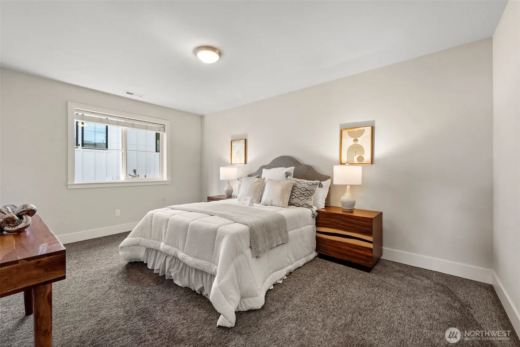 1711 4th St , Kirkland, WA 98033