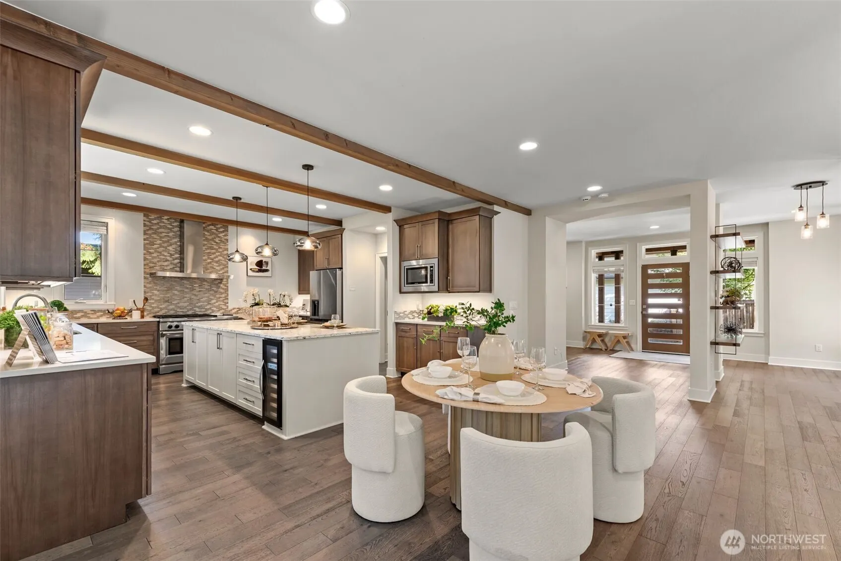 1711 4th St , Kirkland, WA 98033