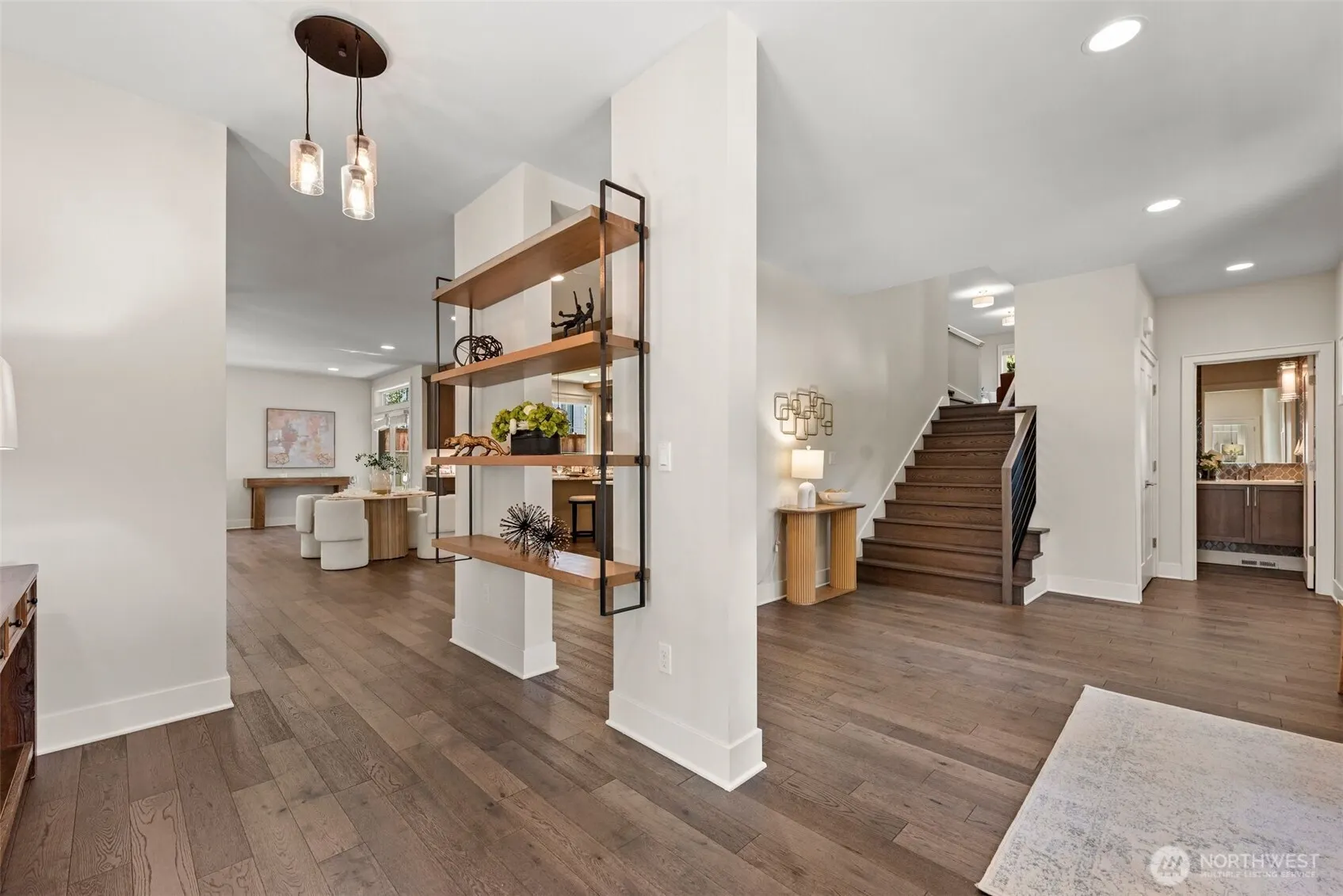 1711 4th St , Kirkland, WA 98033
