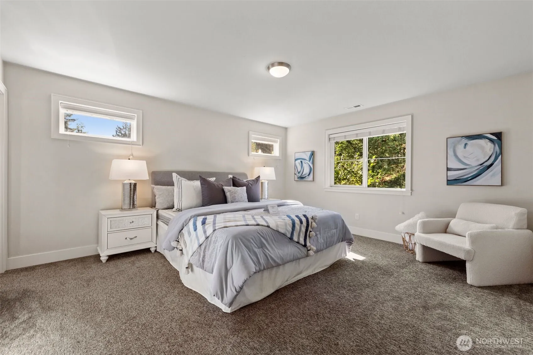 1711 4th St , Kirkland, WA 98033