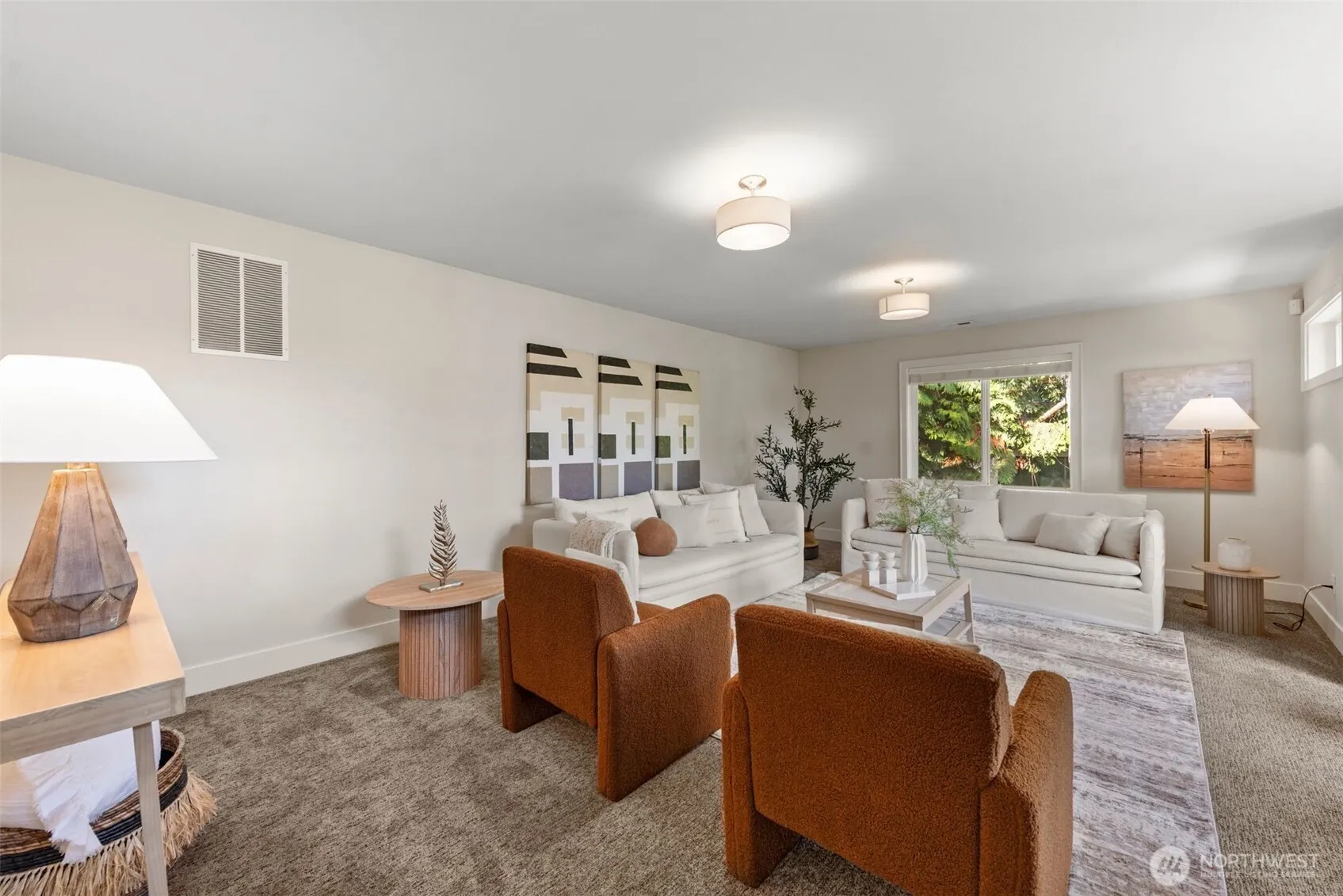 1711 4th St , Kirkland, WA 98033