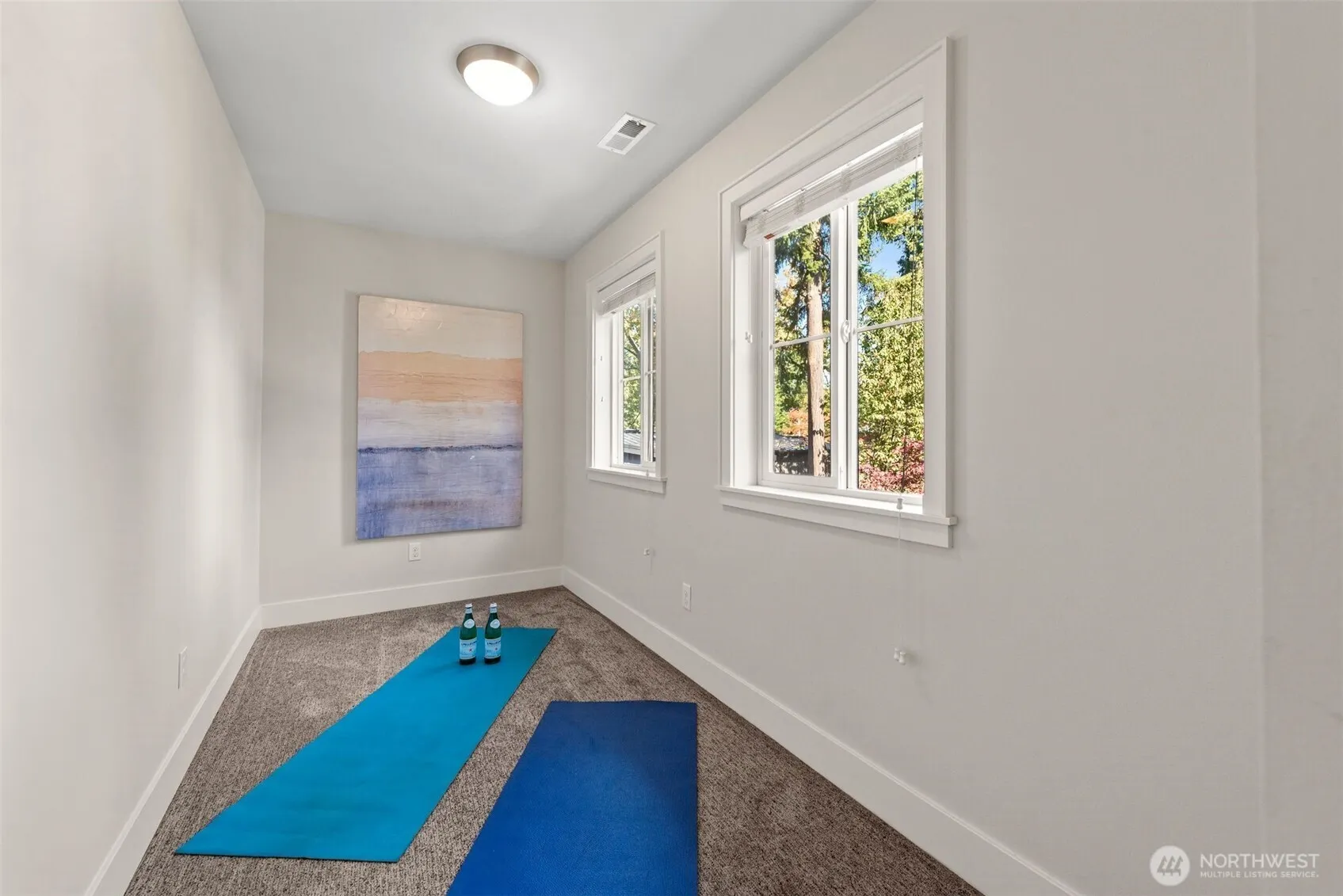 1711 4th St , Kirkland, WA 98033