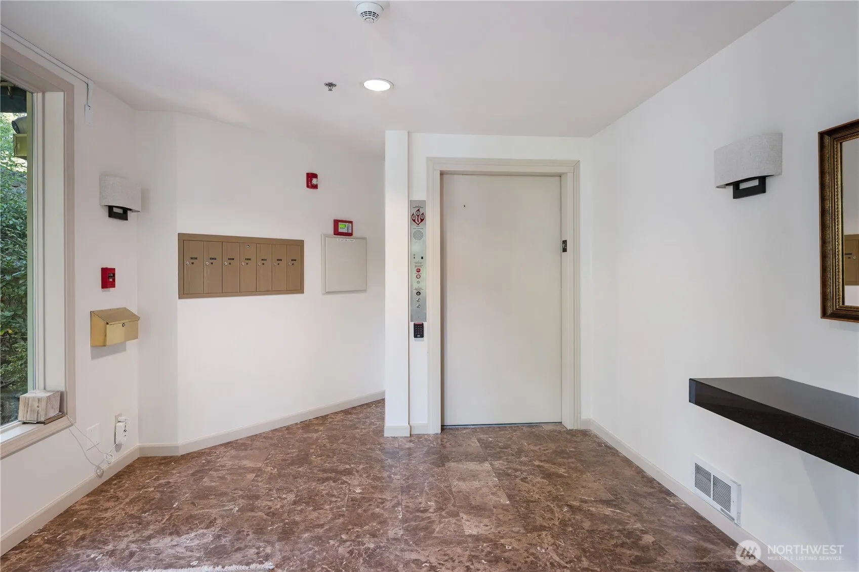 10000 Meydenbauer Way SE #5, Bellevue, WA 98004-6045