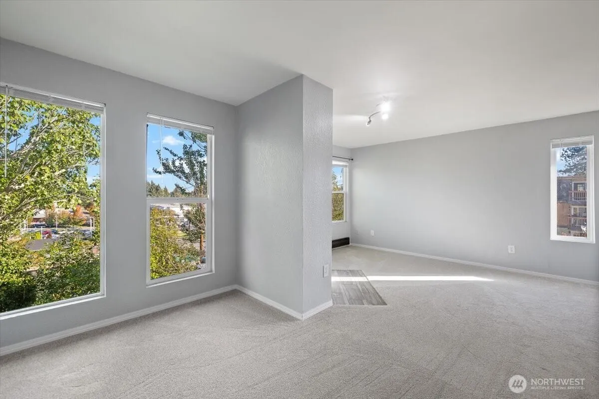 6703 204th Street SW #206, Lynnwood, WA 98036
