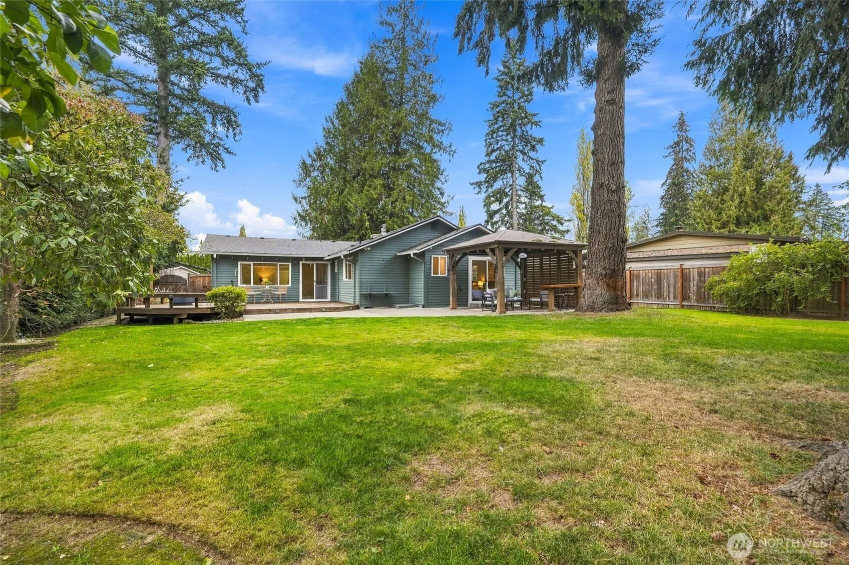 19631 Bartlett Road , Bothell, WA 98012