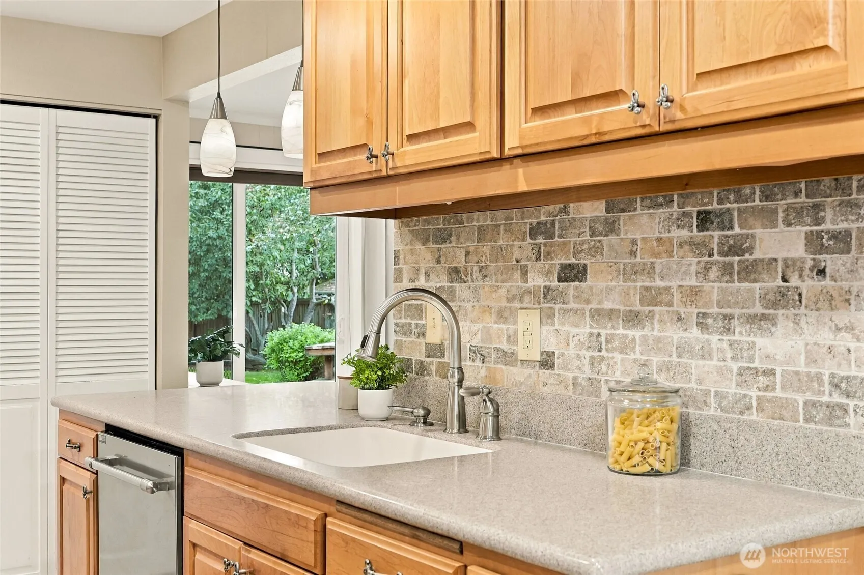 19631 Bartlett Road , Bothell, WA 98012