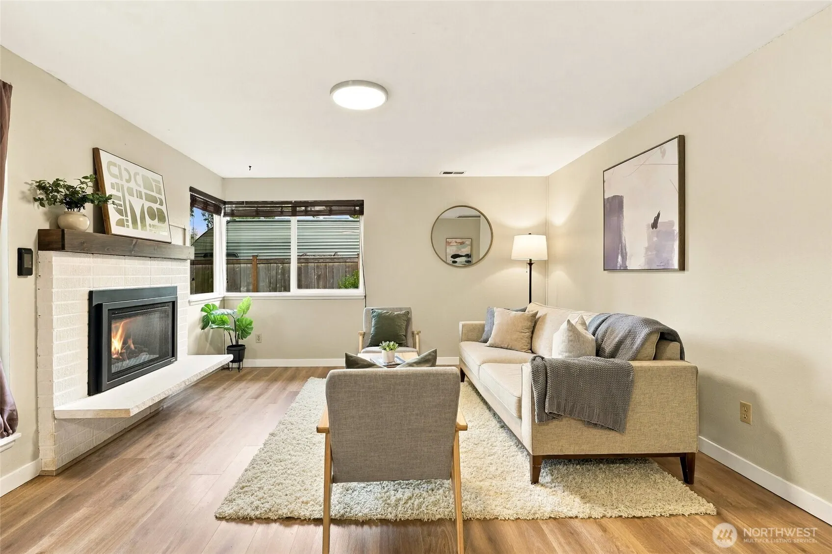 19631 Bartlett Road , Bothell, WA 98012