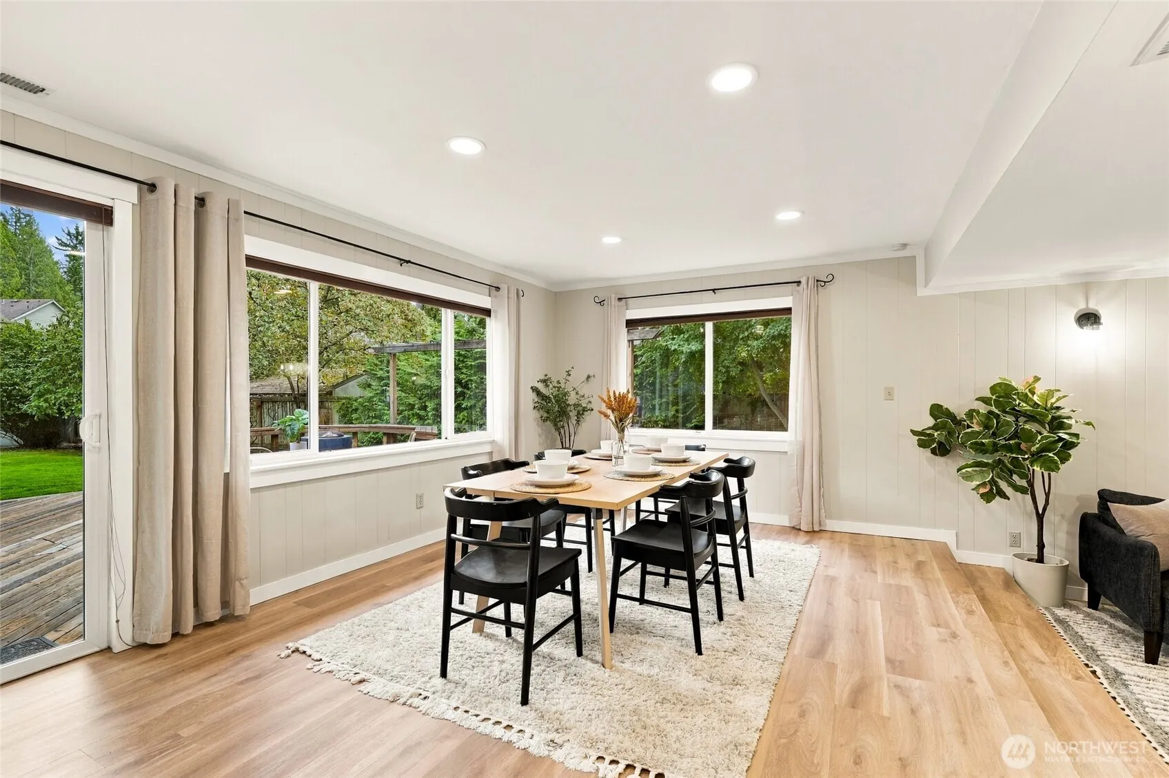 19631 Bartlett Road , Bothell, WA 98012