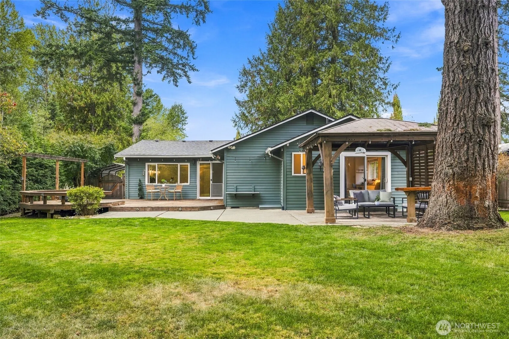 19631 Bartlett Road , Bothell, WA 98012
