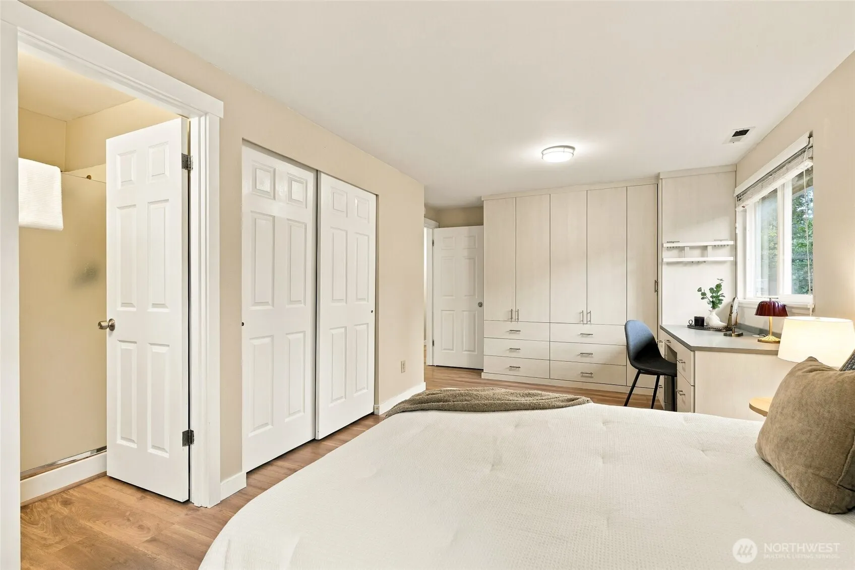 19631 Bartlett Road , Bothell, WA 98012