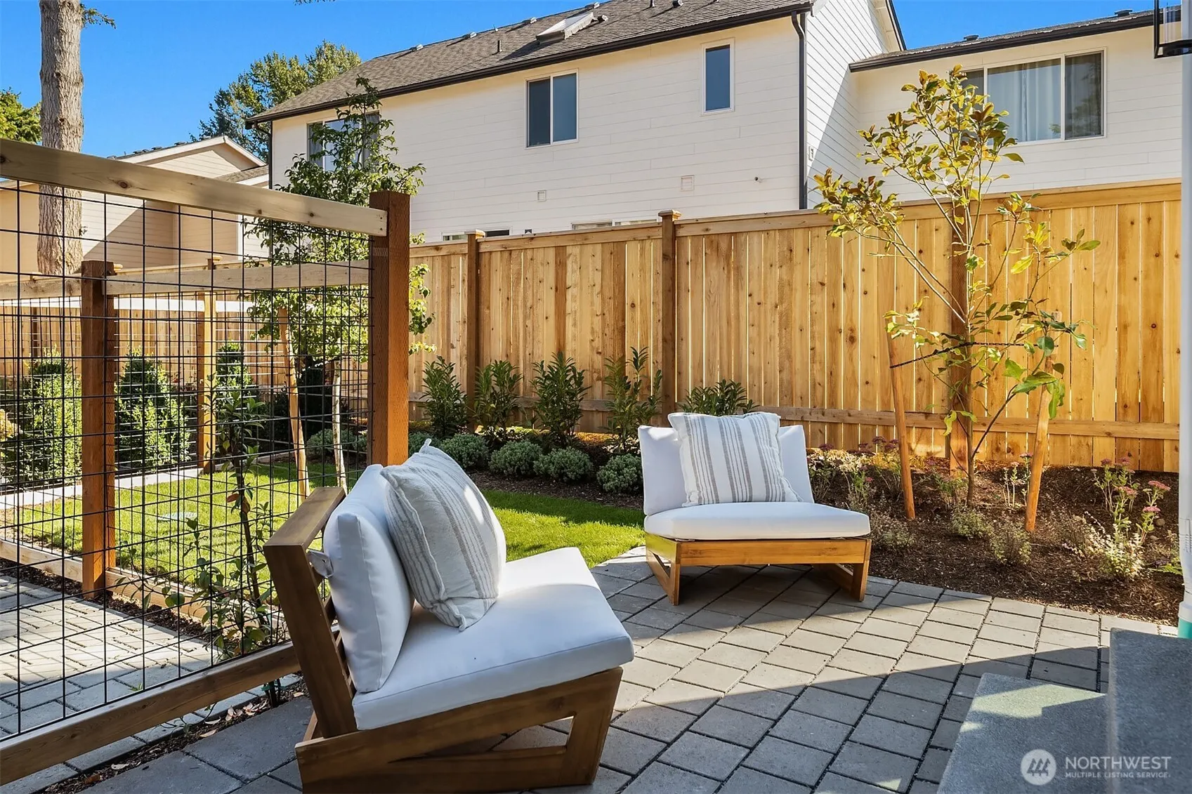 12523 NE 94th Street , Kirkland, WA 98033
