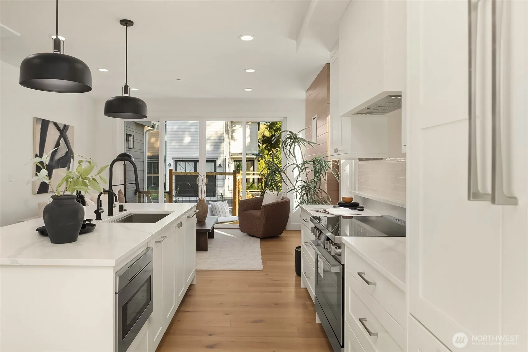 12523 NE 94th Street , Kirkland, WA 98033