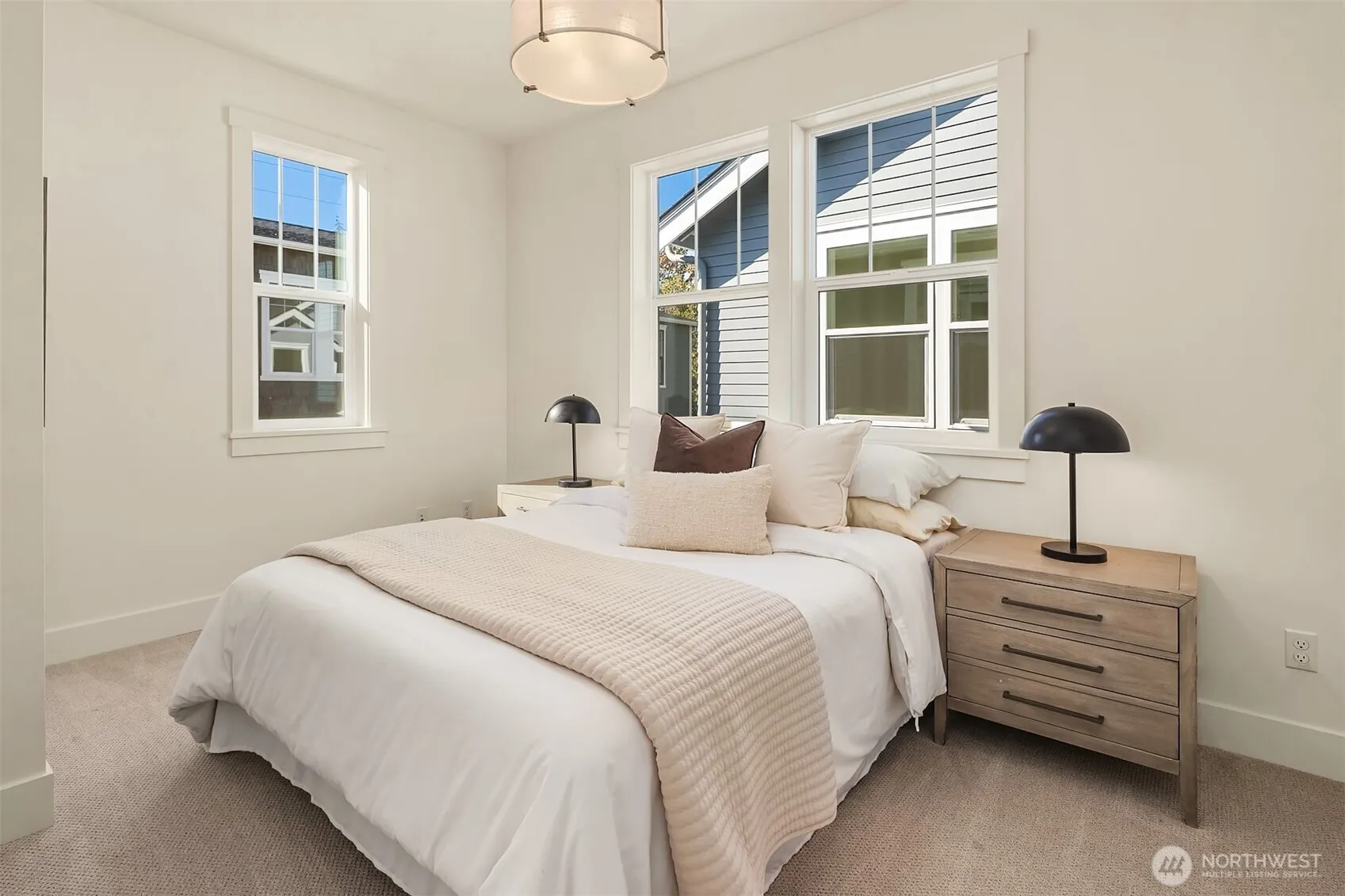 12523 NE 94th Street , Kirkland, WA 98033
