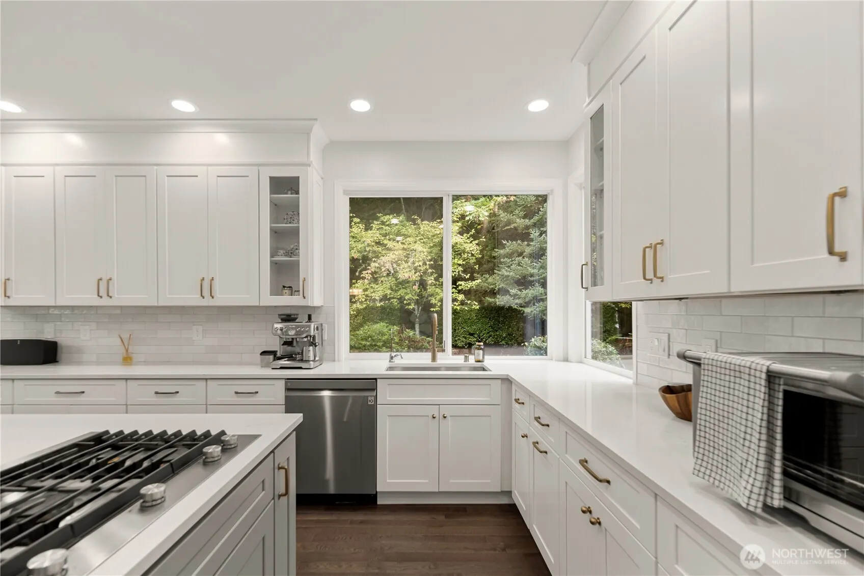 19618 NE 44th Place , Sammamish, WA 98074