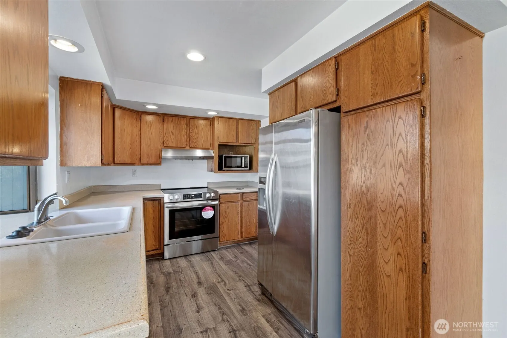 16424 126th Place SE, Renton, WA 98058