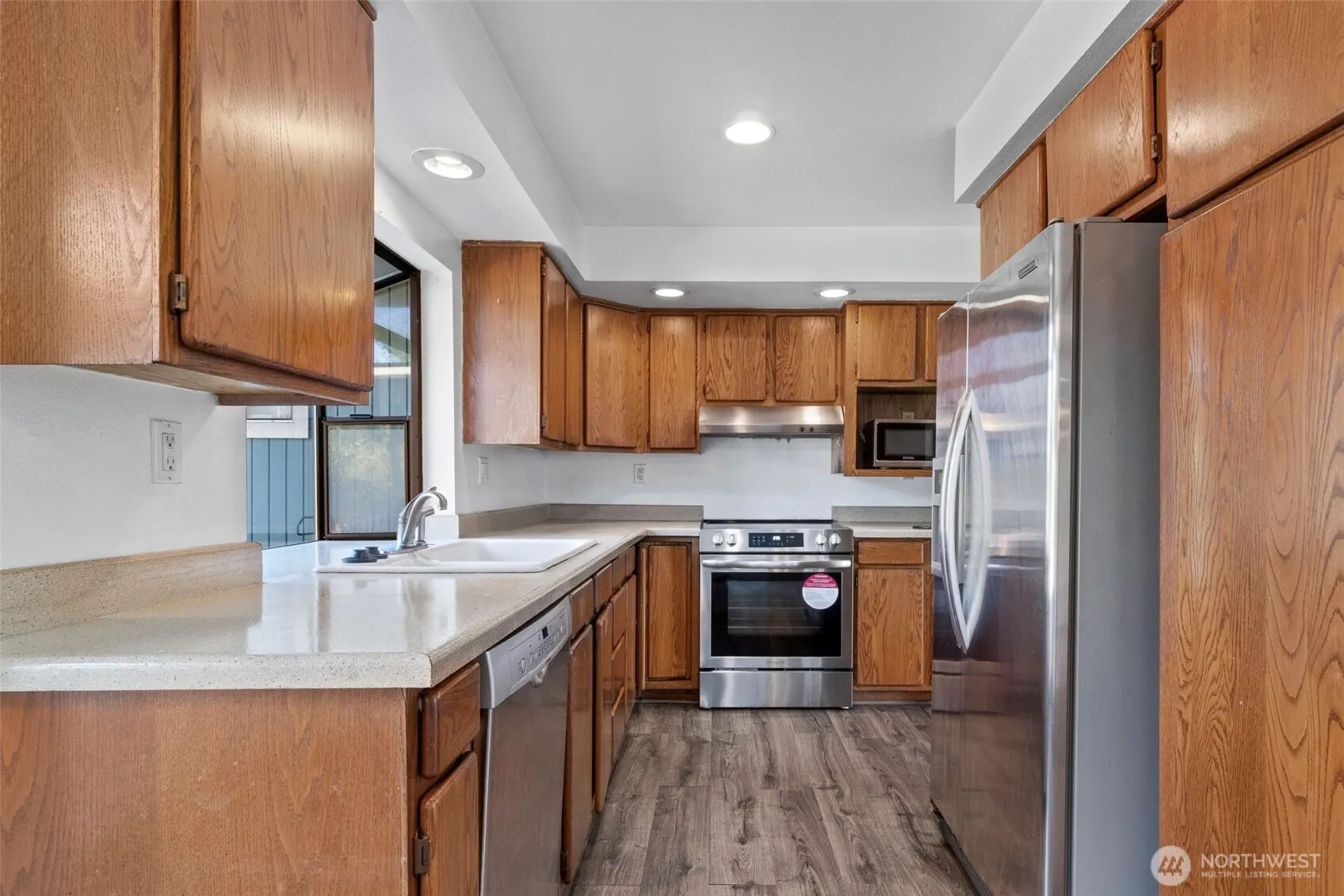 16424 126th Place SE, Renton, WA 98058
