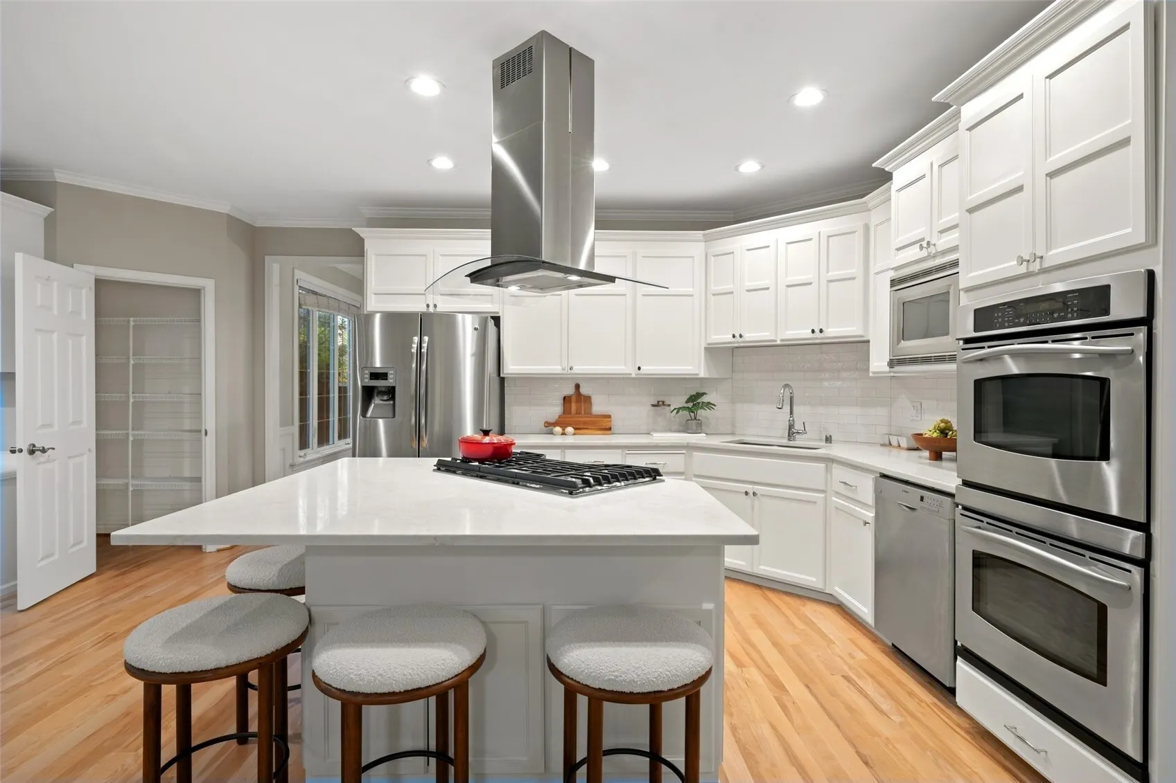 1004 274th Place SE, Sammamish, WA 98075