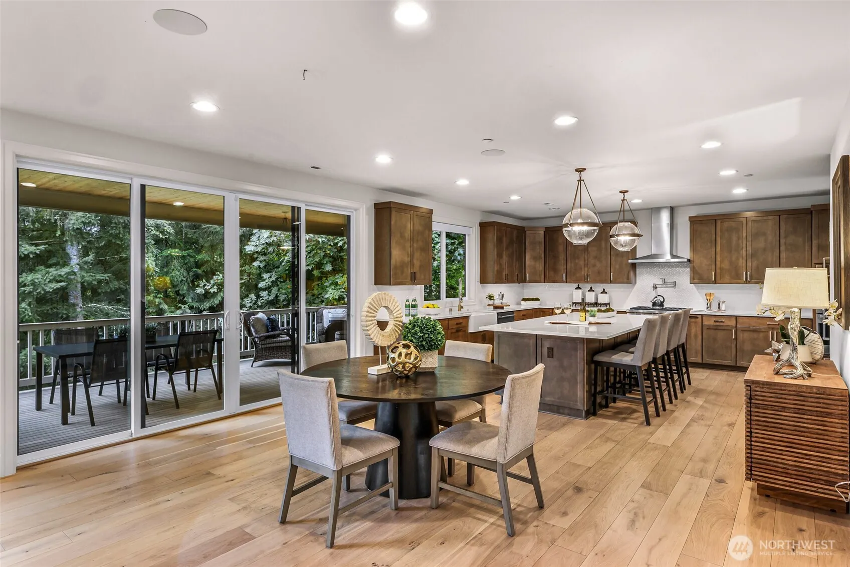 7709 216th Avenue NE, Redmond, WA 98053