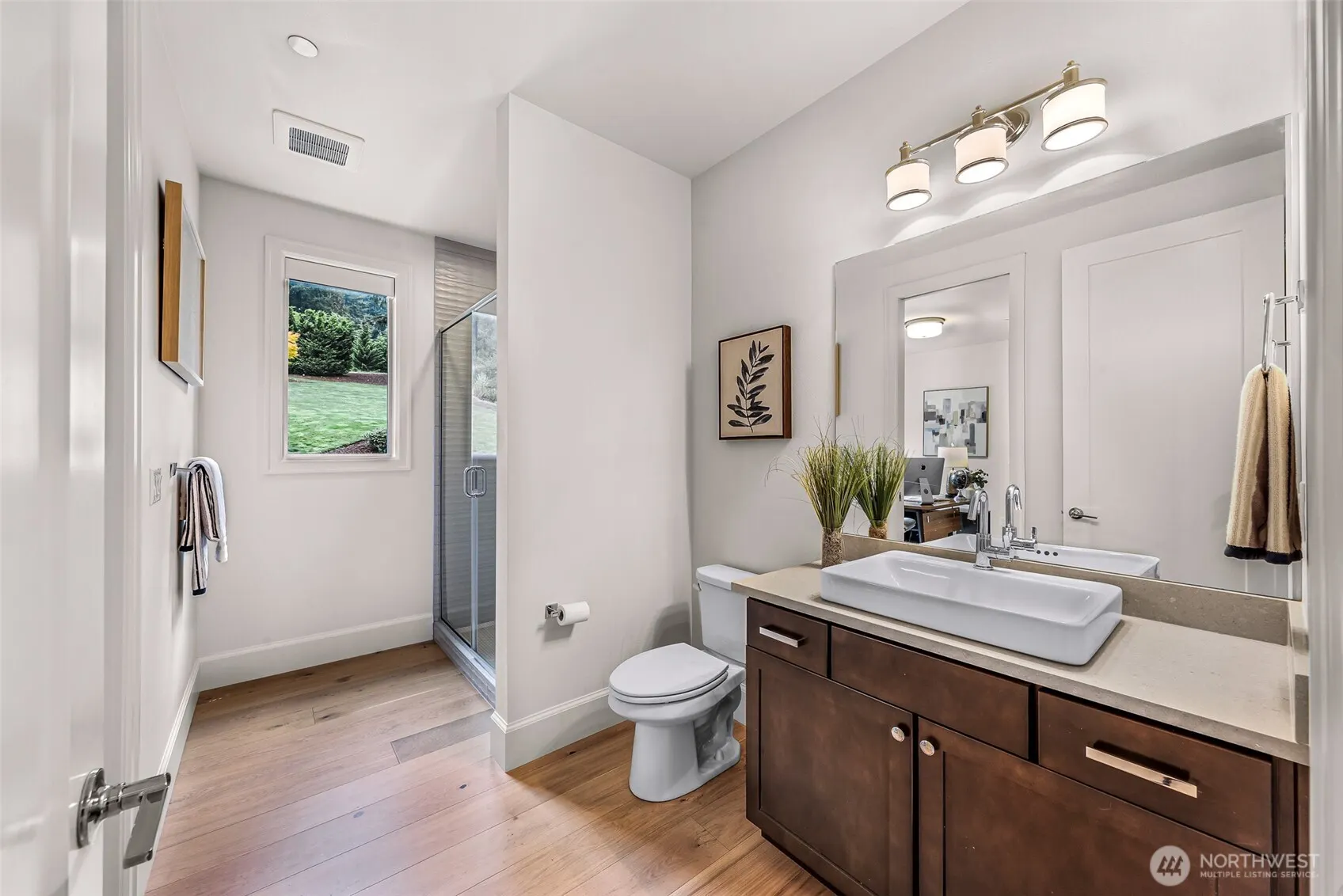 7709 216th Avenue NE, Redmond, WA 98053