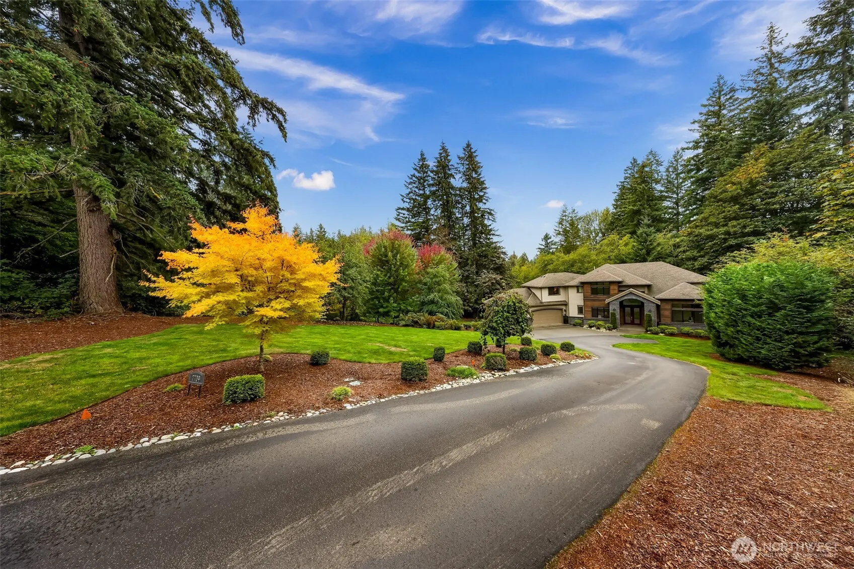 7709 216th Avenue NE, Redmond, WA 98053