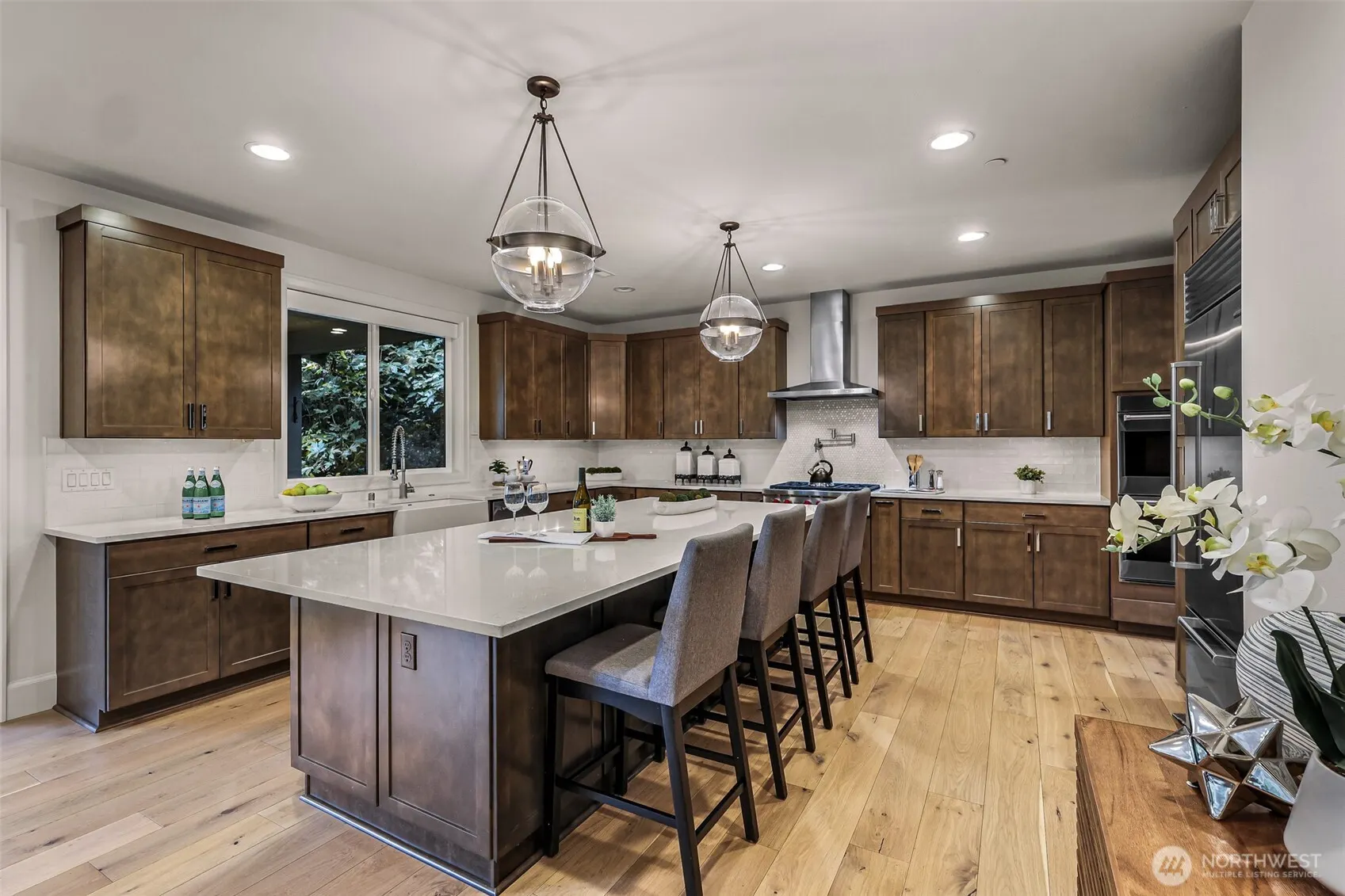 7709 216th Avenue NE, Redmond, WA 98053