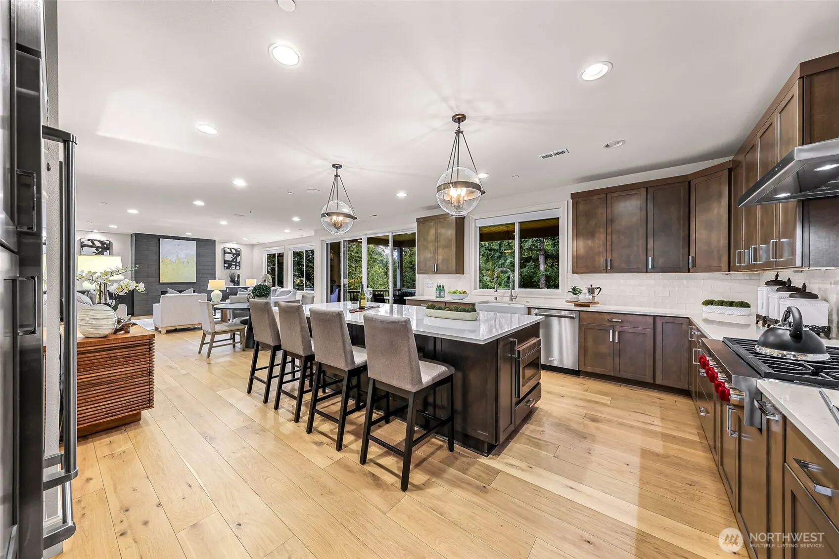 7709 216th Avenue NE, Redmond, WA 98053