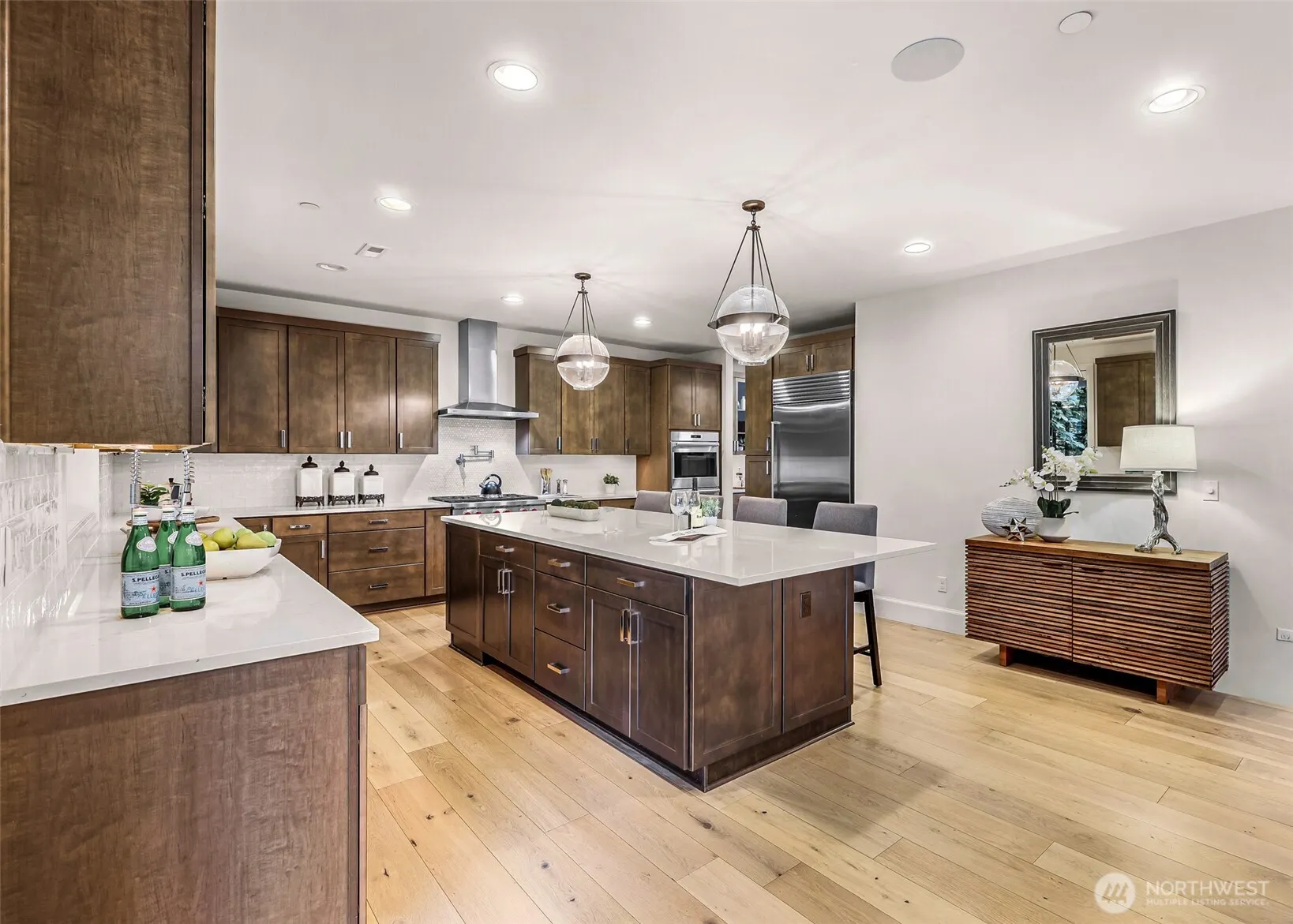 7709 216th Avenue NE, Redmond, WA 98053