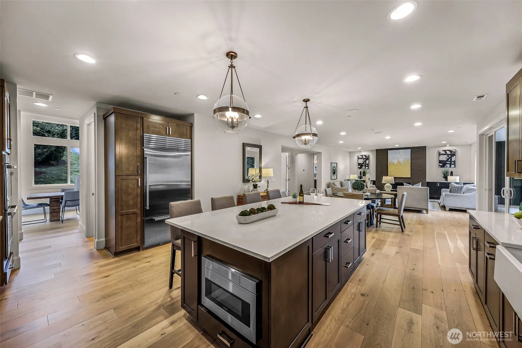 7709 216th Avenue NE, Redmond, WA 98053