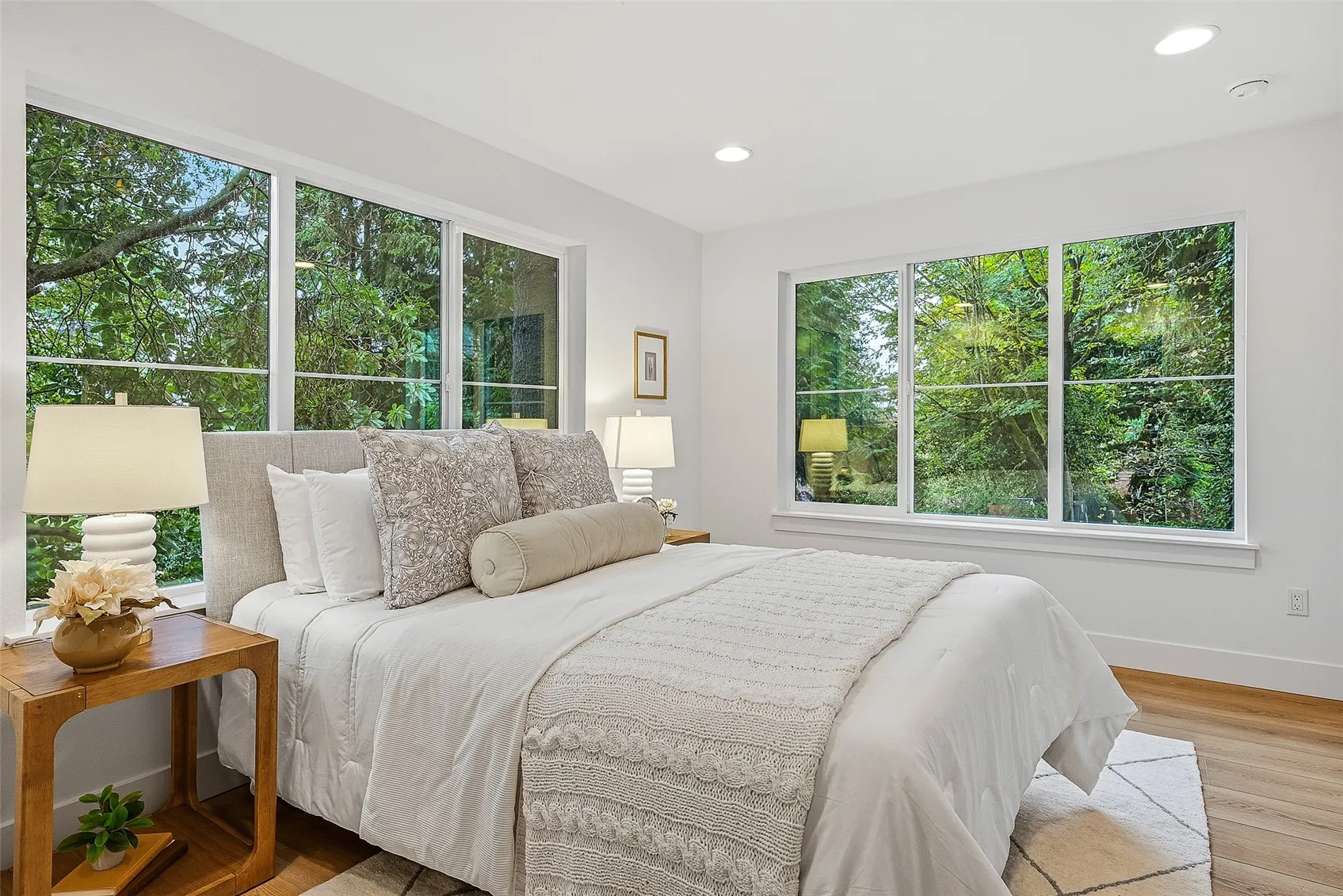 1216 B NE 103rd Street , Seattle, WA 98125
