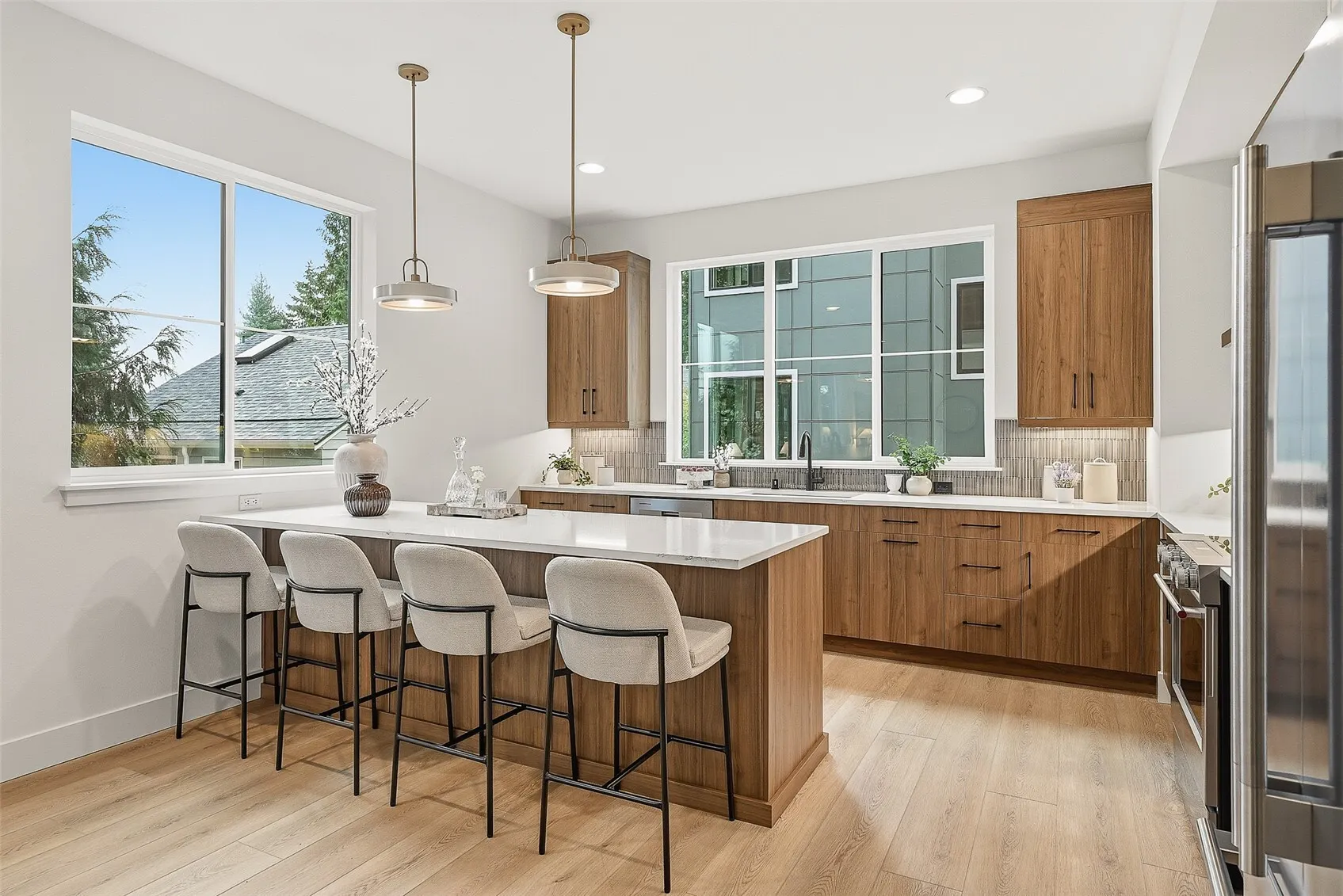 1216 B NE 103rd Street , Seattle, WA 98125