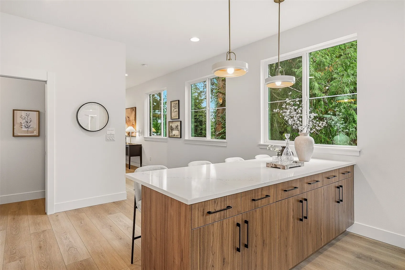 1216 B NE 103rd Street , Seattle, WA 98125
