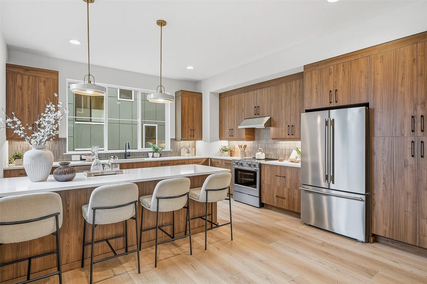1216 B NE 103rd Street , Seattle, WA 98125