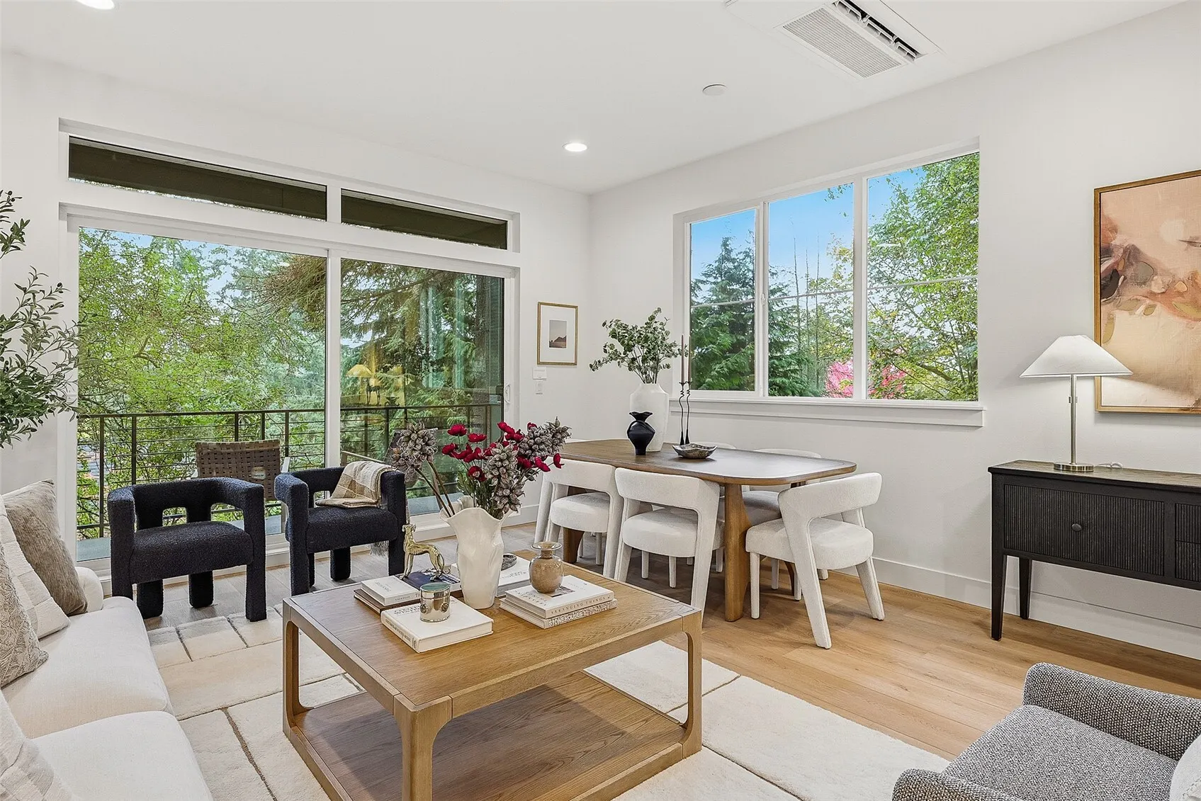 1216 B NE 103rd Street , Seattle, WA 98125