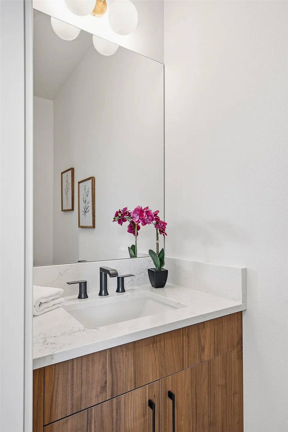 1216 B NE 103rd Street , Seattle, WA 98125