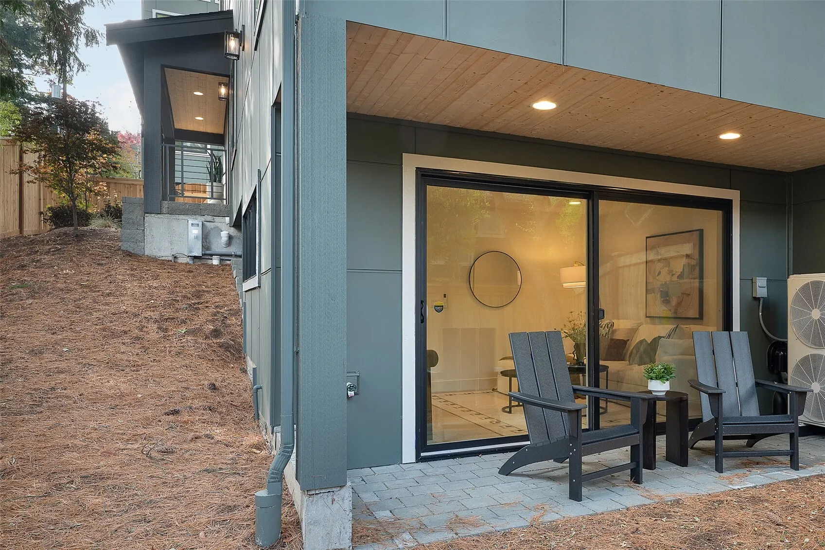1216 B NE 103rd Street , Seattle, WA 98125