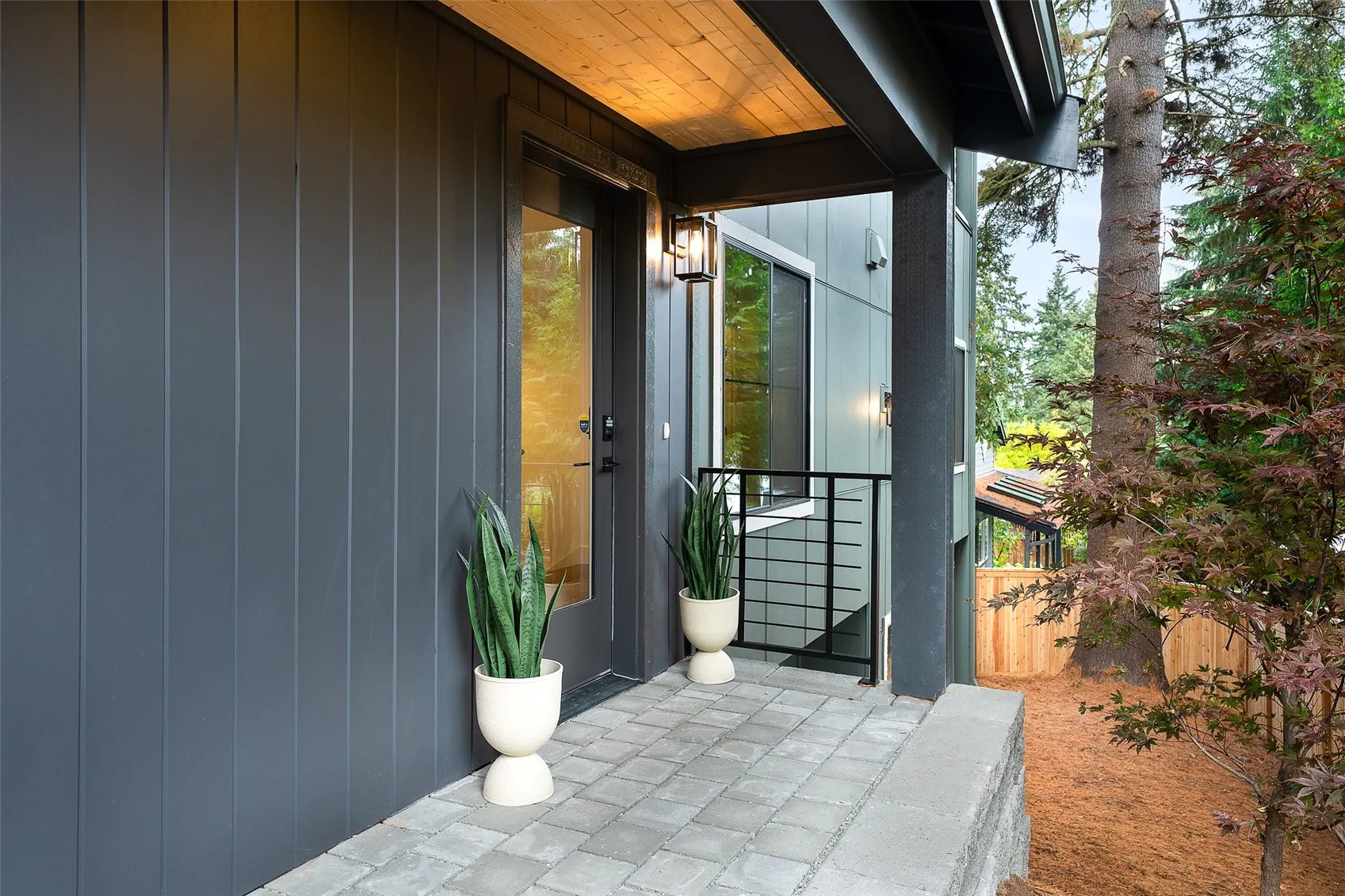 1216 B NE 103rd Street , Seattle, WA 98125