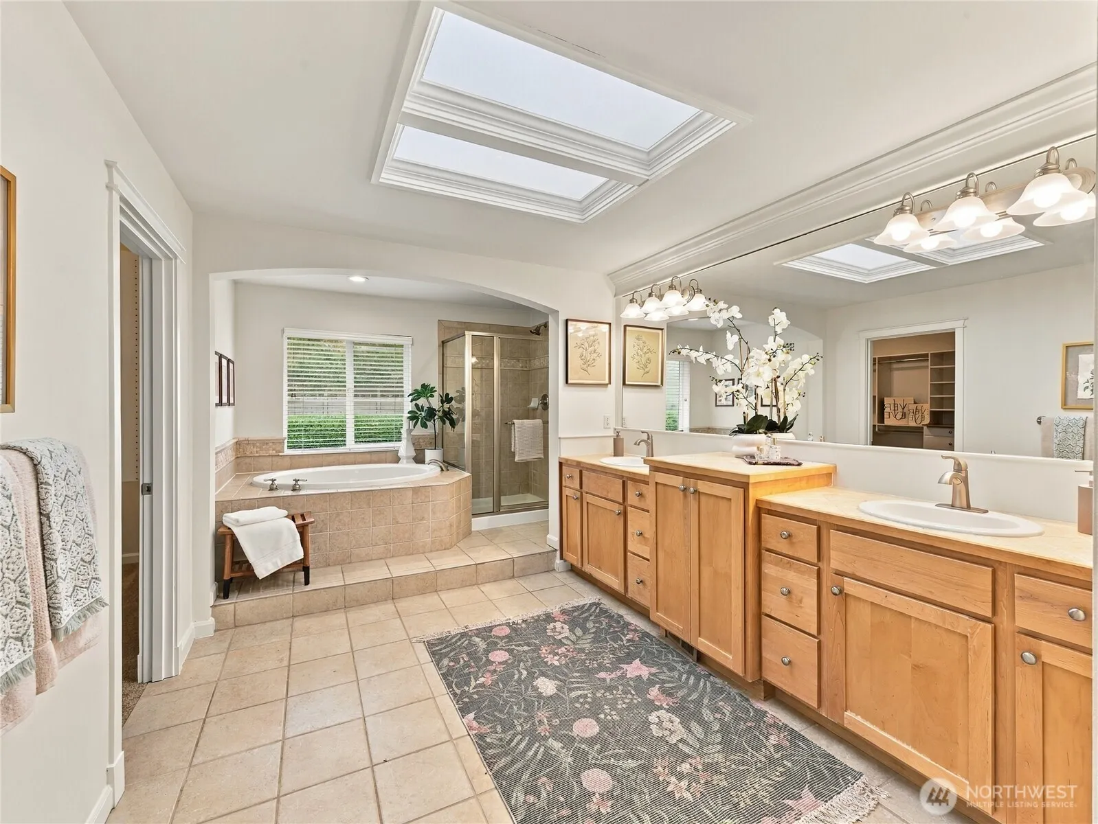 1726 28th Avenue NE, Issaquah, WA 98029