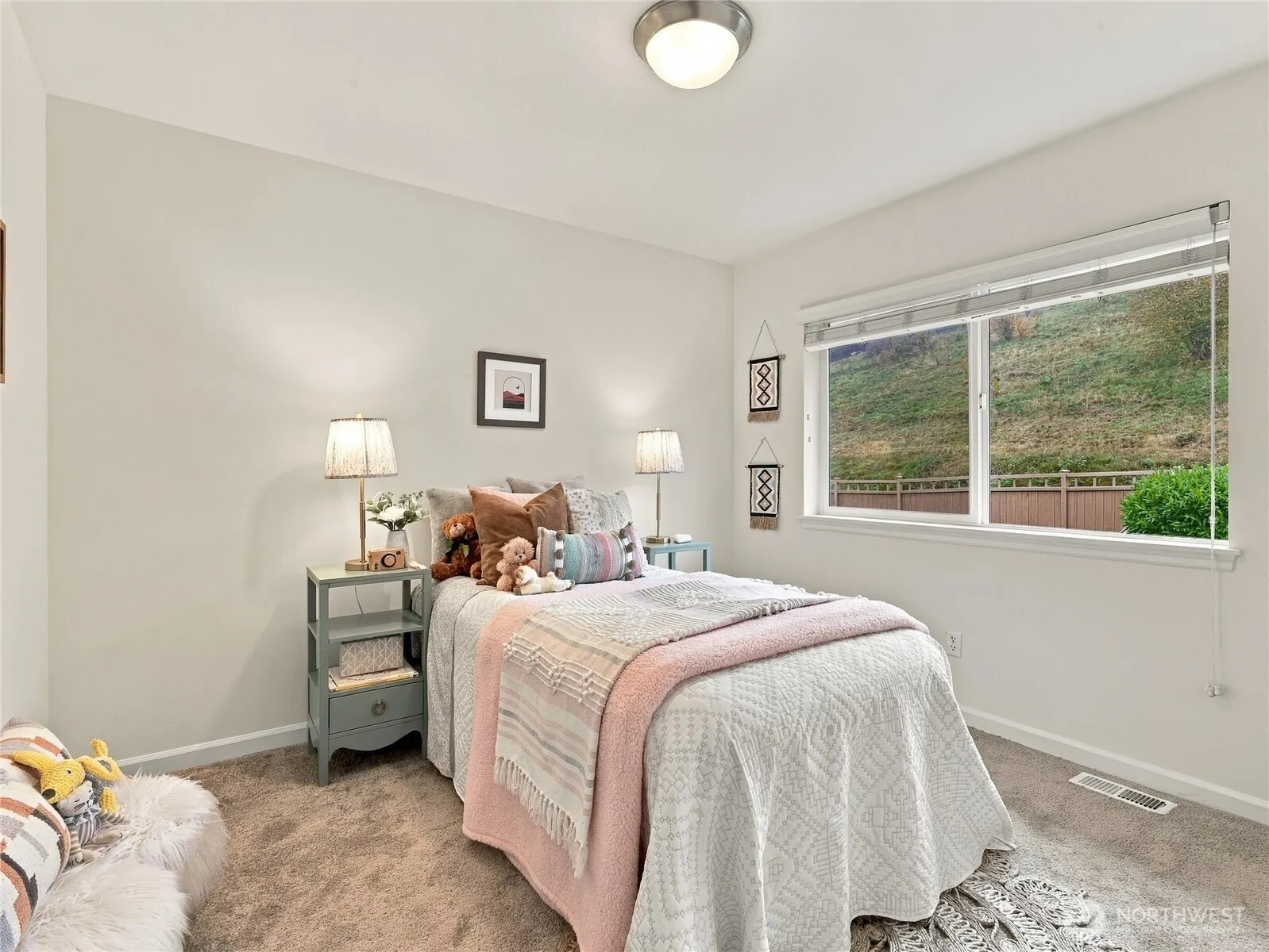 1726 28th Avenue NE, Issaquah, WA 98029