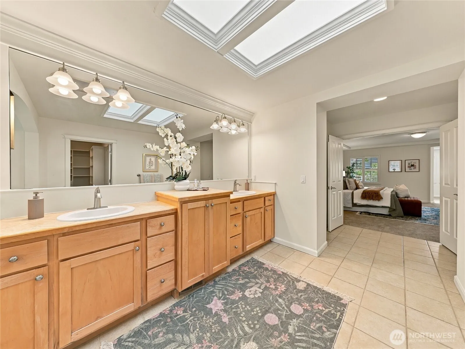 1726 28th Avenue NE, Issaquah, WA 98029